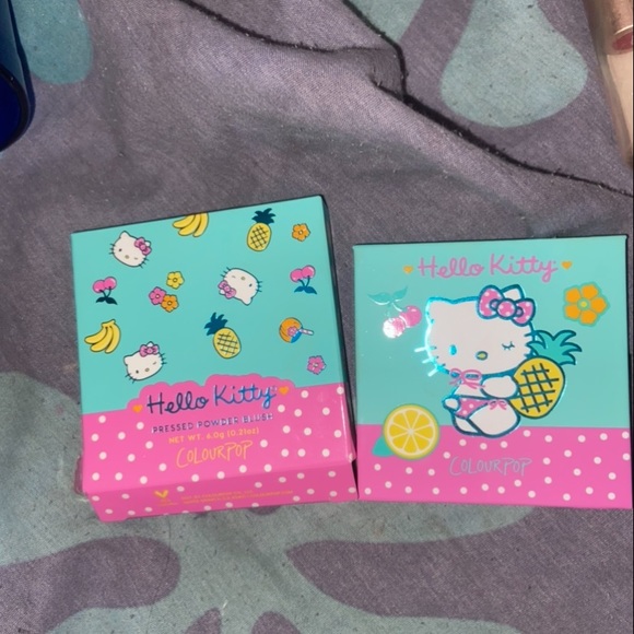 colourpop x hello kitty “aloha honey” blush - Picture 8 of 12
